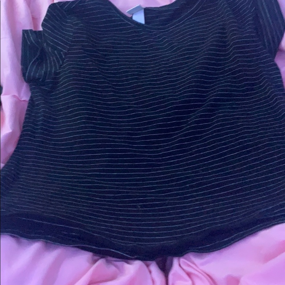 black and white tee
